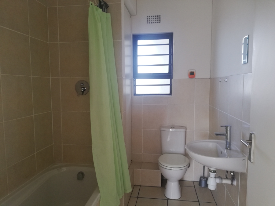 To Let 0 Bedroom Property for Rent in Grassy Park Western Cape
